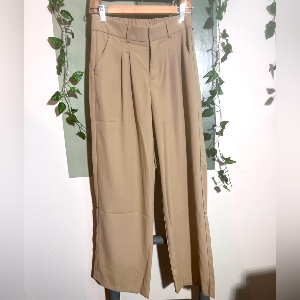 VIRAL TIK TOK TROUSERS TAN SIZE SMALL  3/4 stretchy